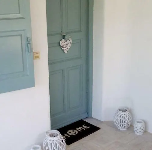 Mykonian Aroma House * Ορνός